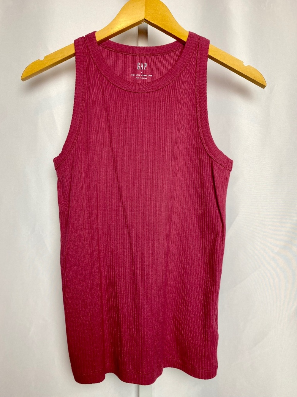 GAP Womenʻs Dusty Pink Ribbed High Neck Racerback Tank Top Size Small